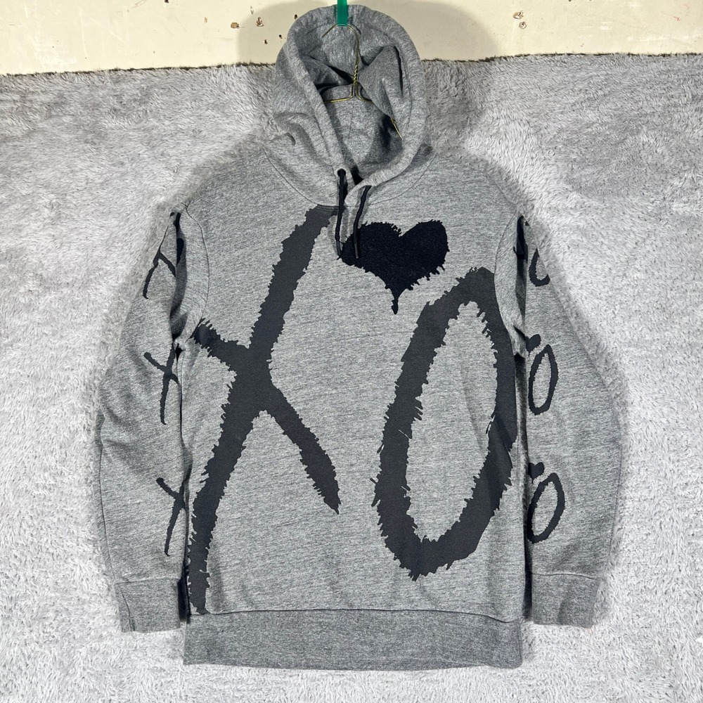 H&M Hoodie Mens XS Gray XO The Weeknd Graphic Heart Print Pullover